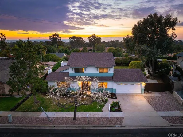 3215 Donna Dr, Carlsbad, CA 92008