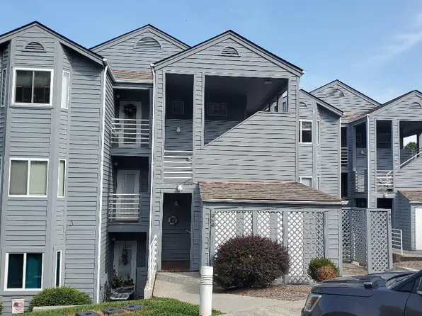 71 Waterside Cir APT D7, Moneta, VA 24121