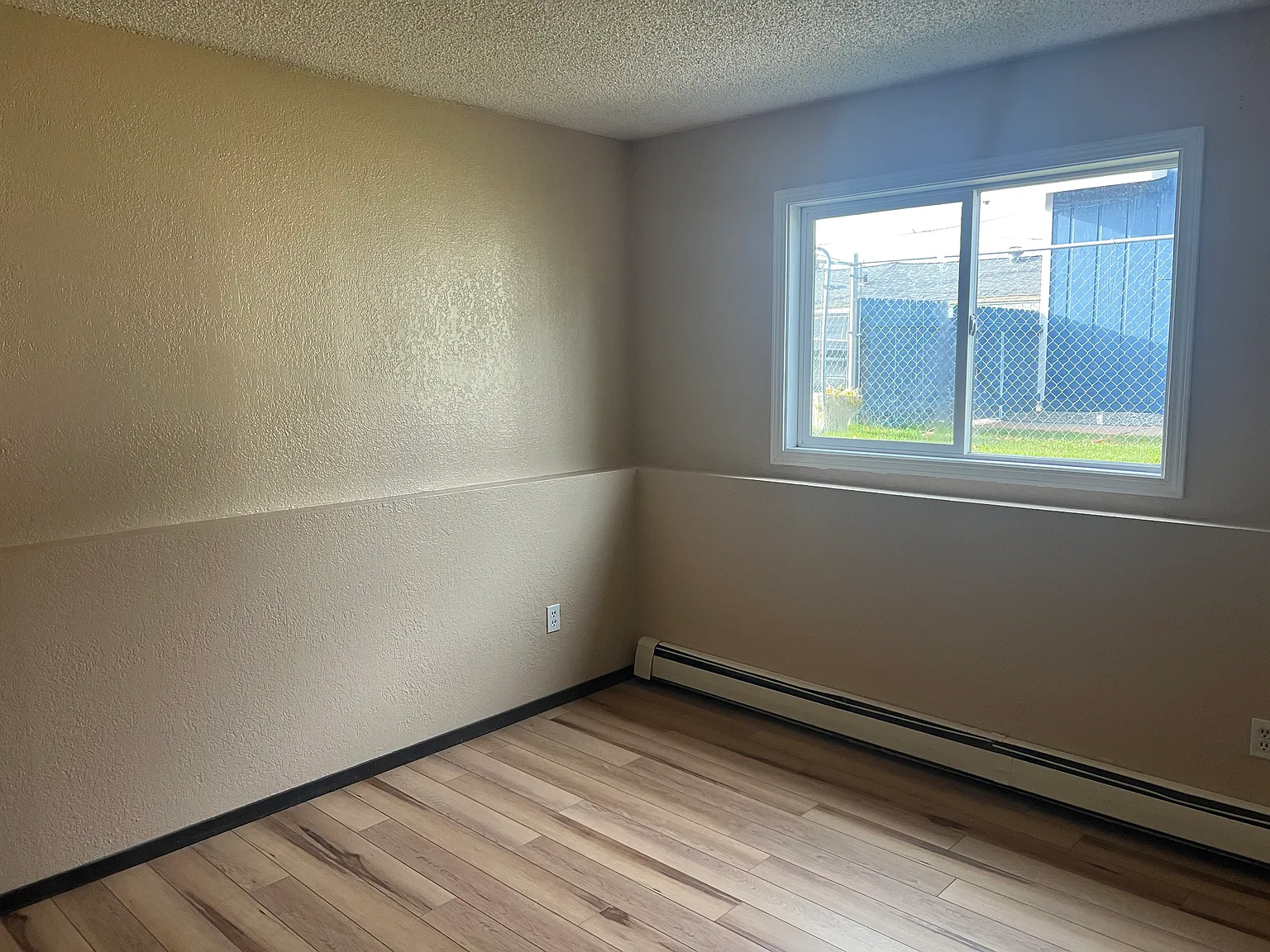 2 bed, 800 sqft, $1,700 — Photo 4