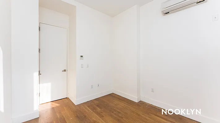 Rented by Nooklyn NYC LLC | media 9