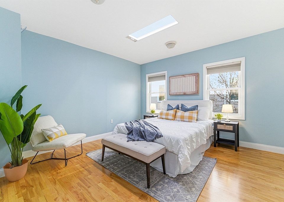 1st image of 3 Mullins Ct #3