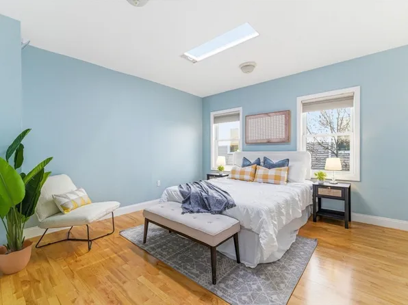 3 Mullins Ct #3, Cambridge, MA 02141