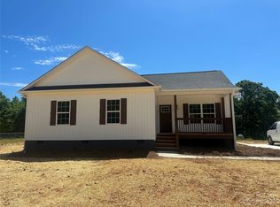 3005 Greenleaf Rd, Clover, SC 29710