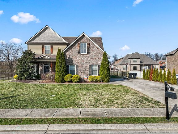 2nd image of 513 Piccadilly Dr