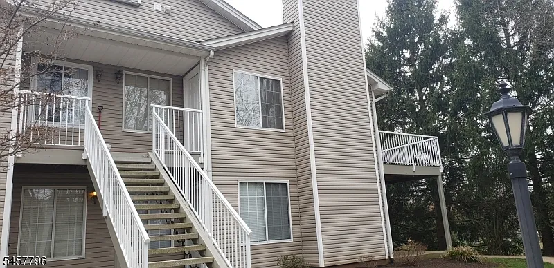 2 bed, 2.0 bath, $2,550 — Photo 2