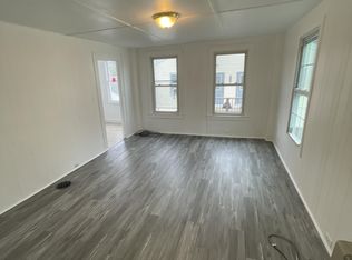 164 W Main St, Deep River, CT 06417