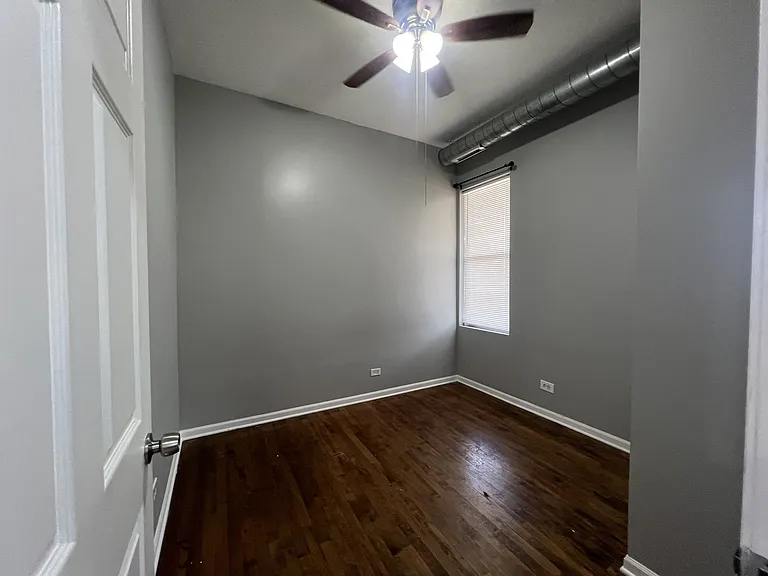 1919 S Racine Ave #3R — Photo 7