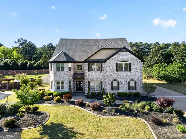 215 Legends Dr, Fayetteville, GA 30215