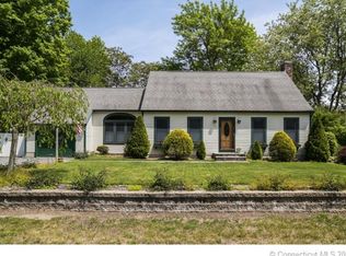 2 College St, Clinton, CT 06413