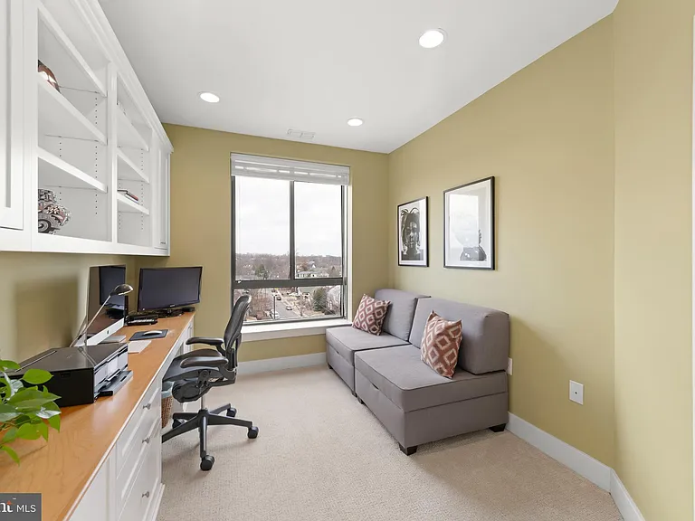 1200 N Hartford St #601 — Photo 18