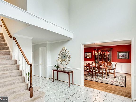 3rd image of 5401 Harrow Ct