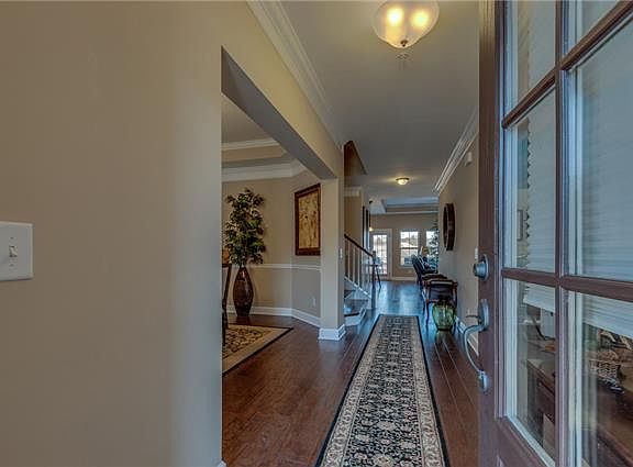 3rd image of 8229 Middlewick Ln