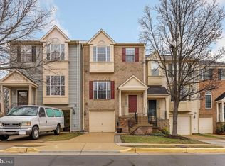 5403 Crystalford Ln, Centreville, VA 20120