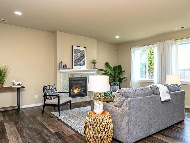 9054 Silverspot Dr SE — Photo 6