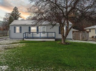 3455 Mills Acres St, Flint, MI 48506