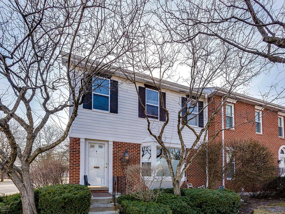 1st image of 9011 Lincolnwood Dr