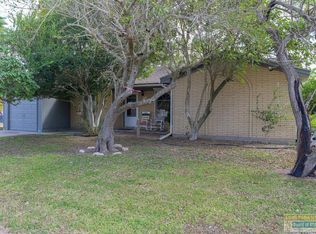634 1st St, Port Isabel, TX 78578