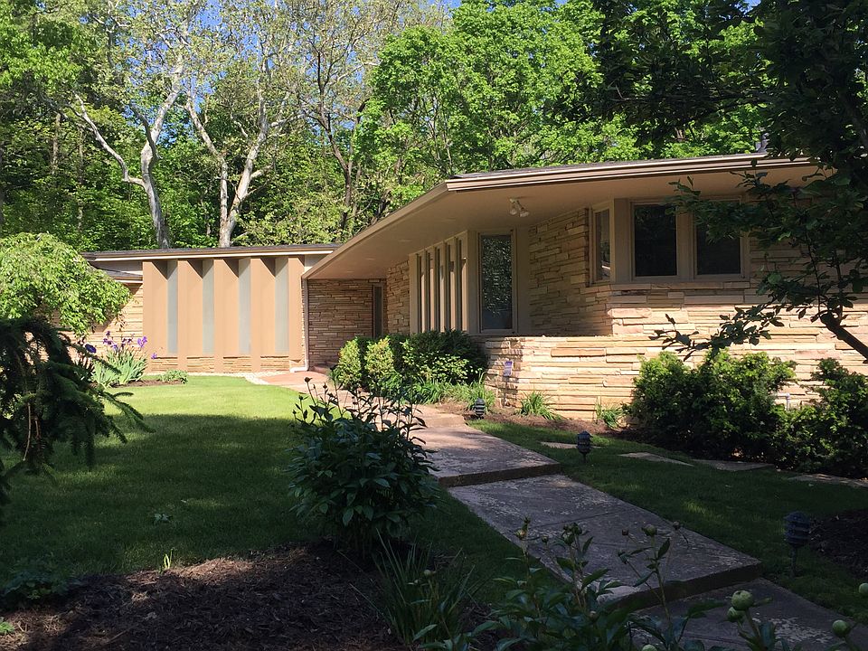 2nd image of 200 Williams Dr