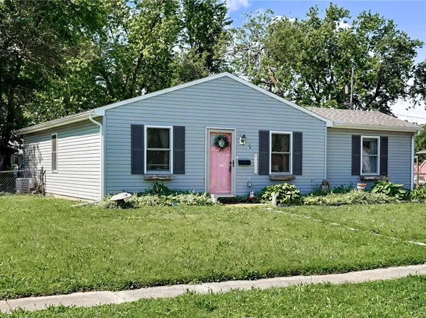 37 Weinland Dr, New Carlisle, OH 45344