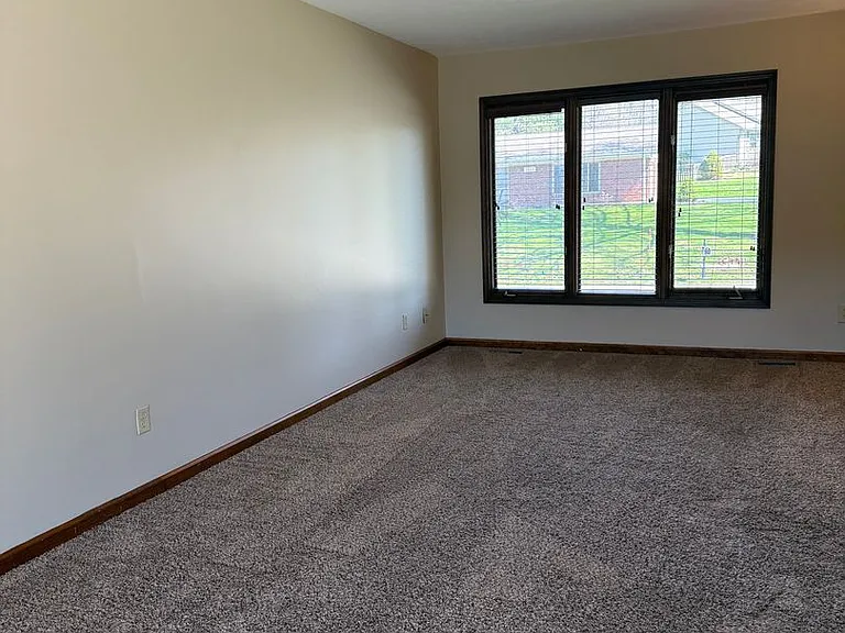 4445 N Deer Park Dr — Photo 25