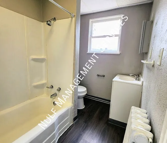 1508 Maple Ave #2 — Photo 2