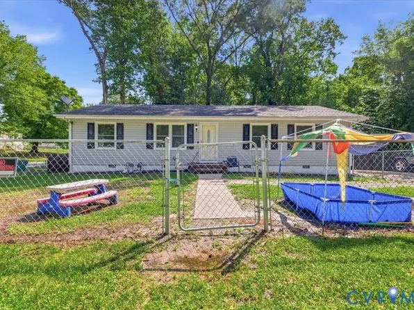 1405 Lee Ln, Hopewell, VA 23860
