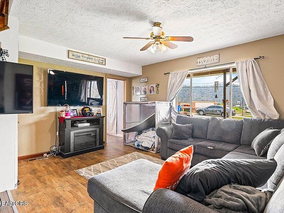 4th image of 111 Longfield Rd