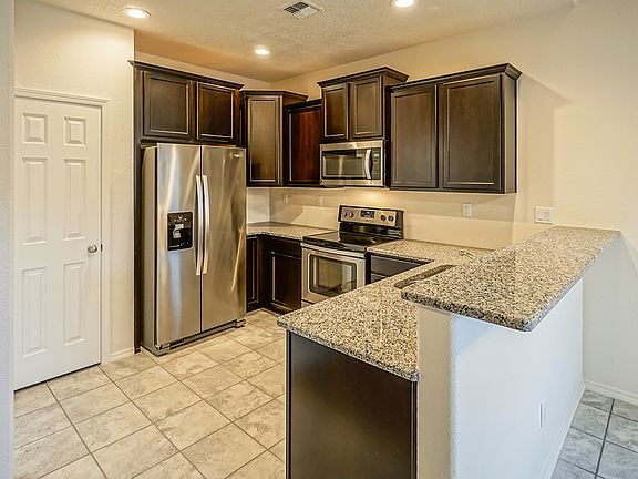 Kitchen- The Frida Valle Vista At The Trails