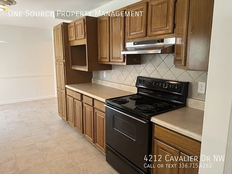 4212 Cavalier Dr NW — Photo 7