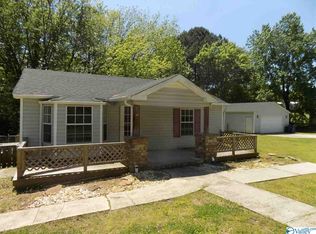 20 6th Ave SE, Arab, AL 35016