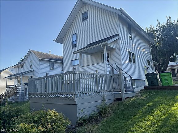 3rd image of 235 15th St NW