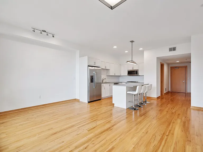 1240 S 2nd St #707 — Photo 8