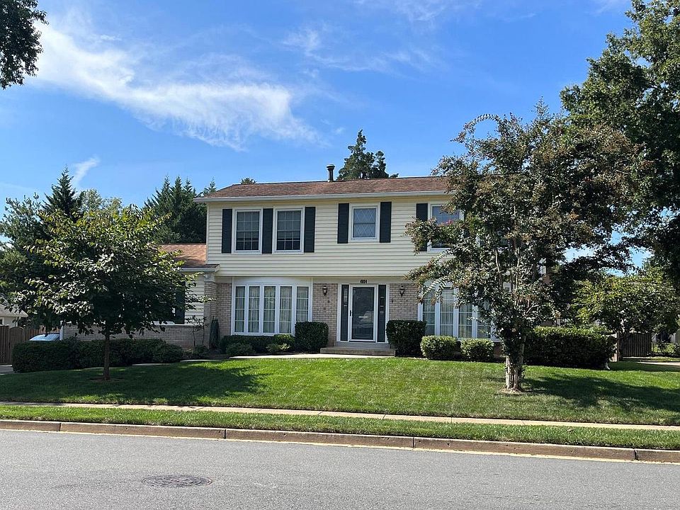 1st image of 4904 King Richard Dr