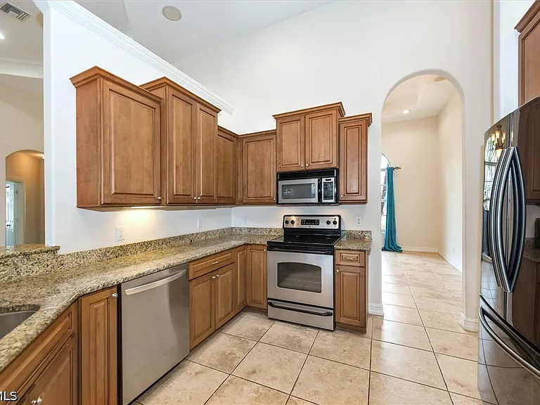 2024 SE 28th Terrace Cpe — Photo 6