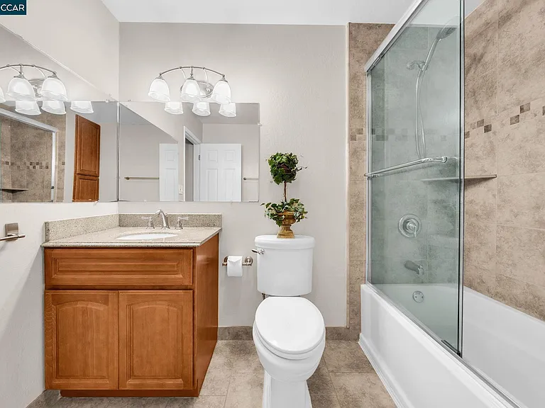 1812 Cole Ave #4 — Photo 31