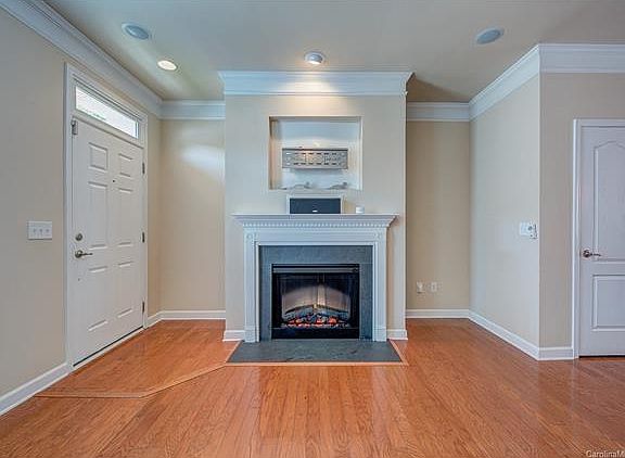 3rd image of 1205 Assembly St #211