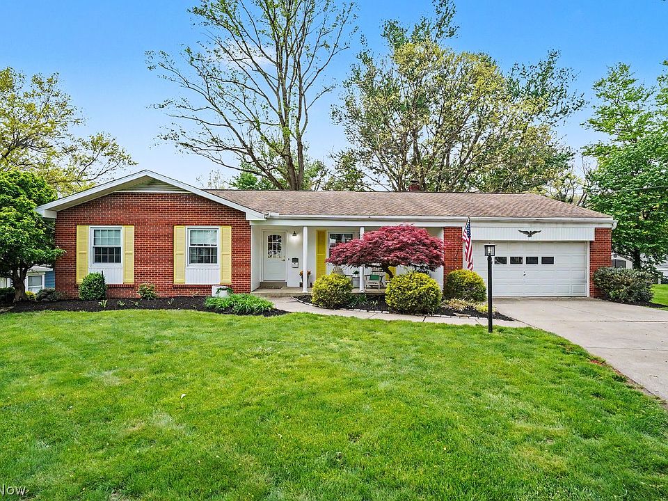 1st image of 498 Green Field Cir