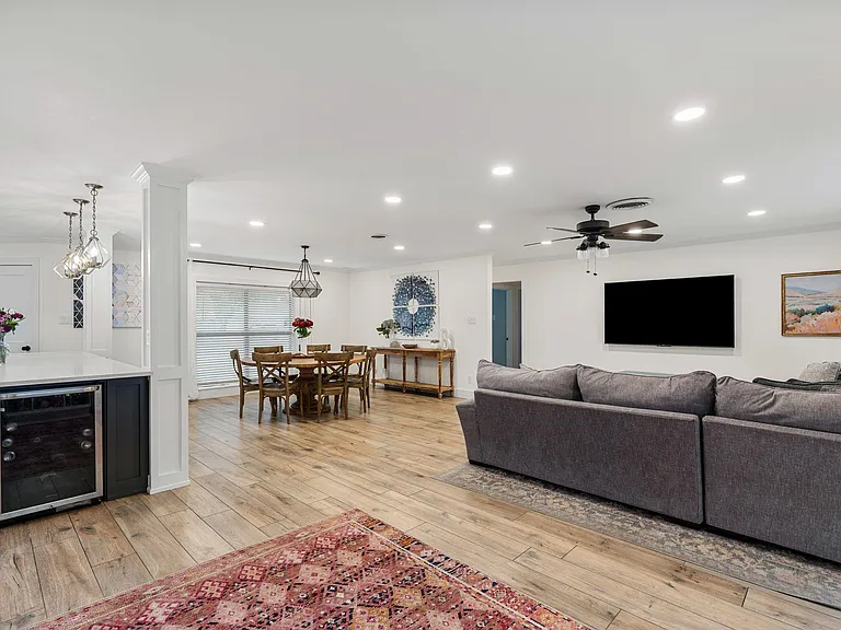 2314 Droxford Dr — Photo 12