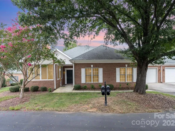 11431 Olde Turnbury Ct, Charlotte, NC 28277