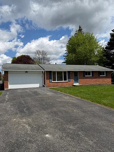 328 Sharon Dr Photo 1