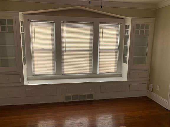 3rd image of 1533 Glenmont Rd Floor 2