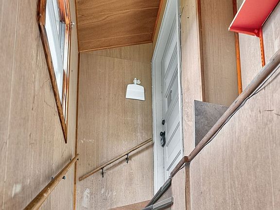 4th image of 308 State St #2
