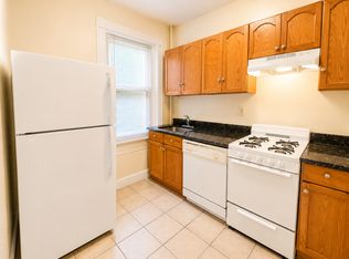 27 Queensberry St #10R, Boston, MA 02215
