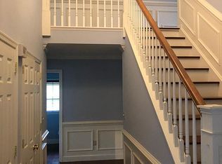 454 Roslaire Dr, Hummelstown, PA 17036