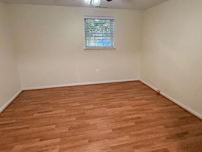 8818 Ridge Hollow Ct — Photo 18