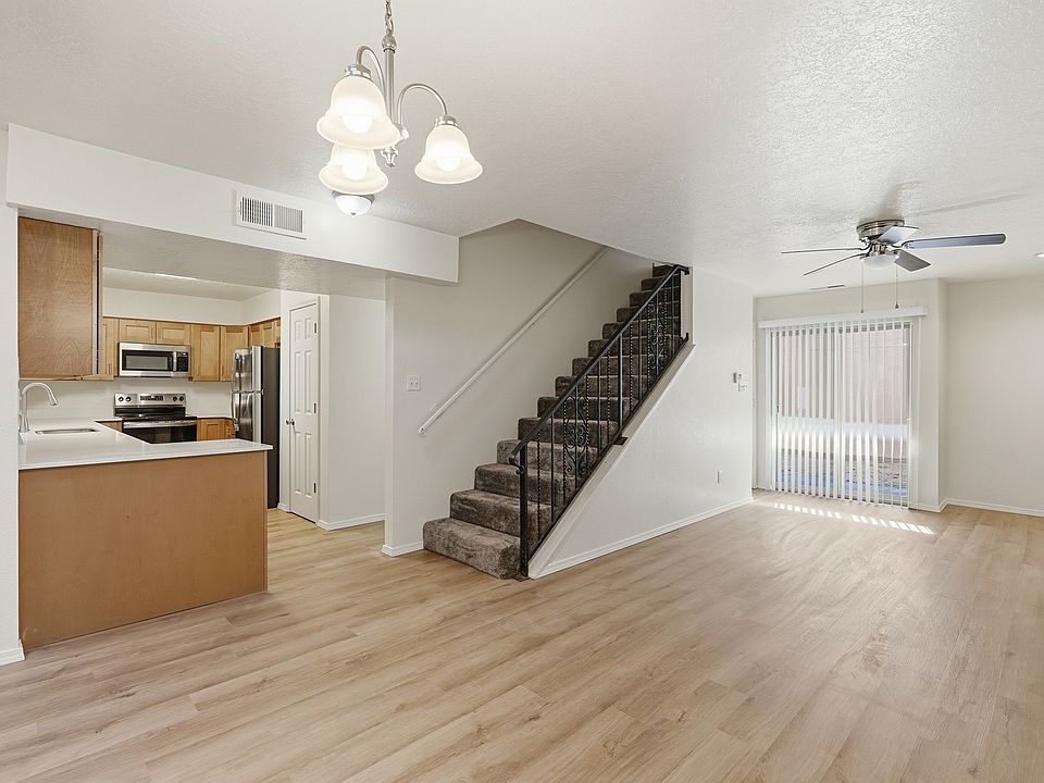 1st image of 5004 Canoncito Pl NW