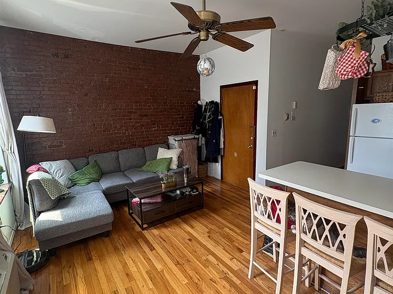 308 9th St #2G — Photo 12
