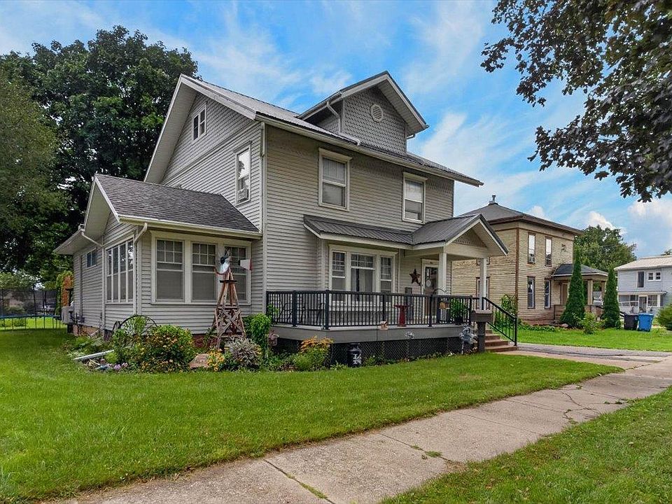 1st image of 312 N Walnut Ave