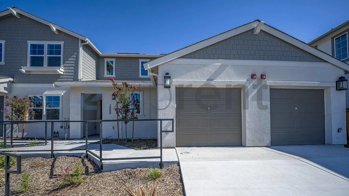 2 bed, 875 sqft, $1,900 — Photo 4