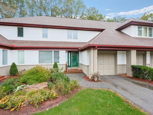 4 Cortland Dr Unit 4, Sharon, MA 02067